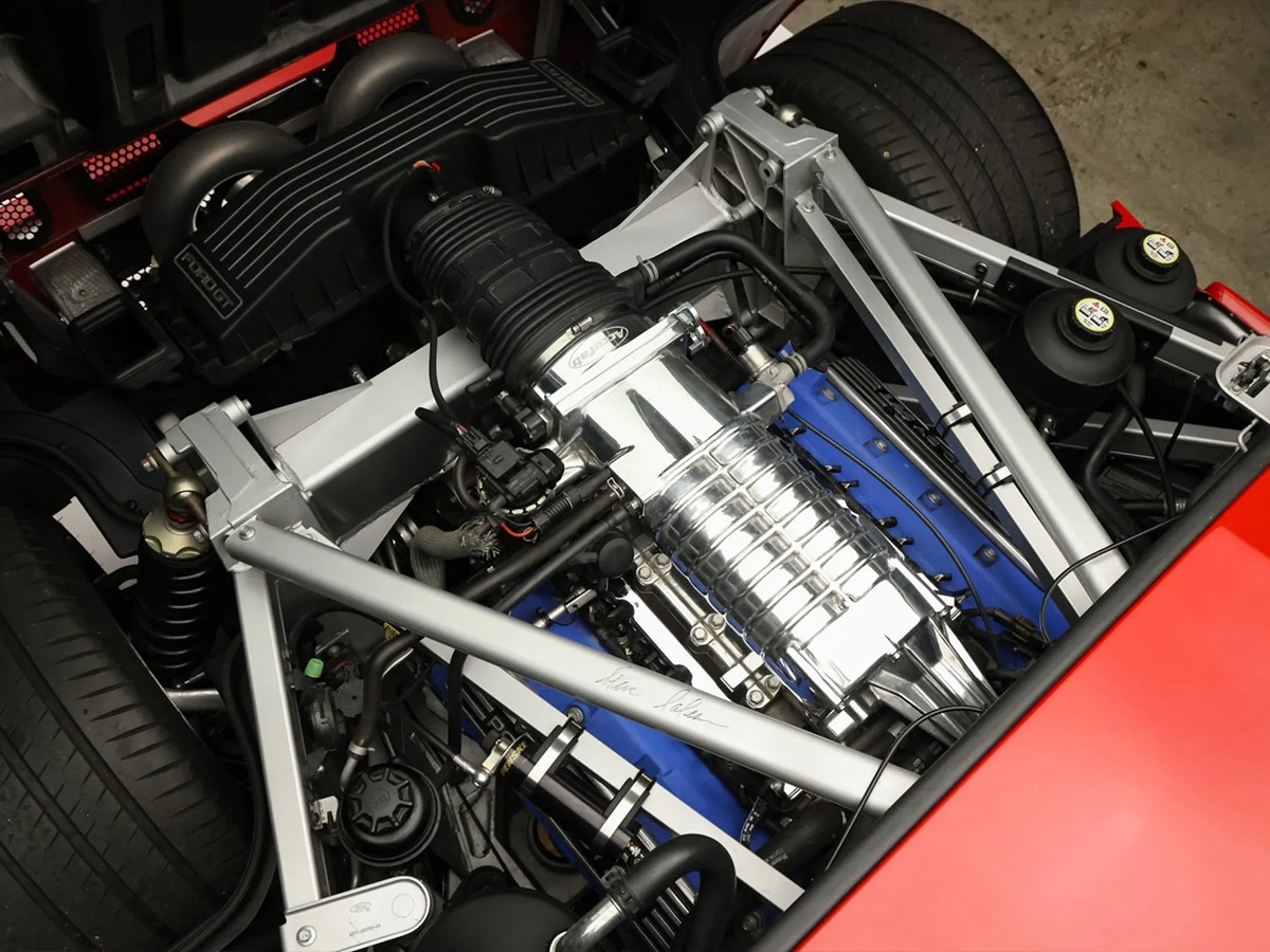 Ex–paul walker 2005 ford gt engine bay