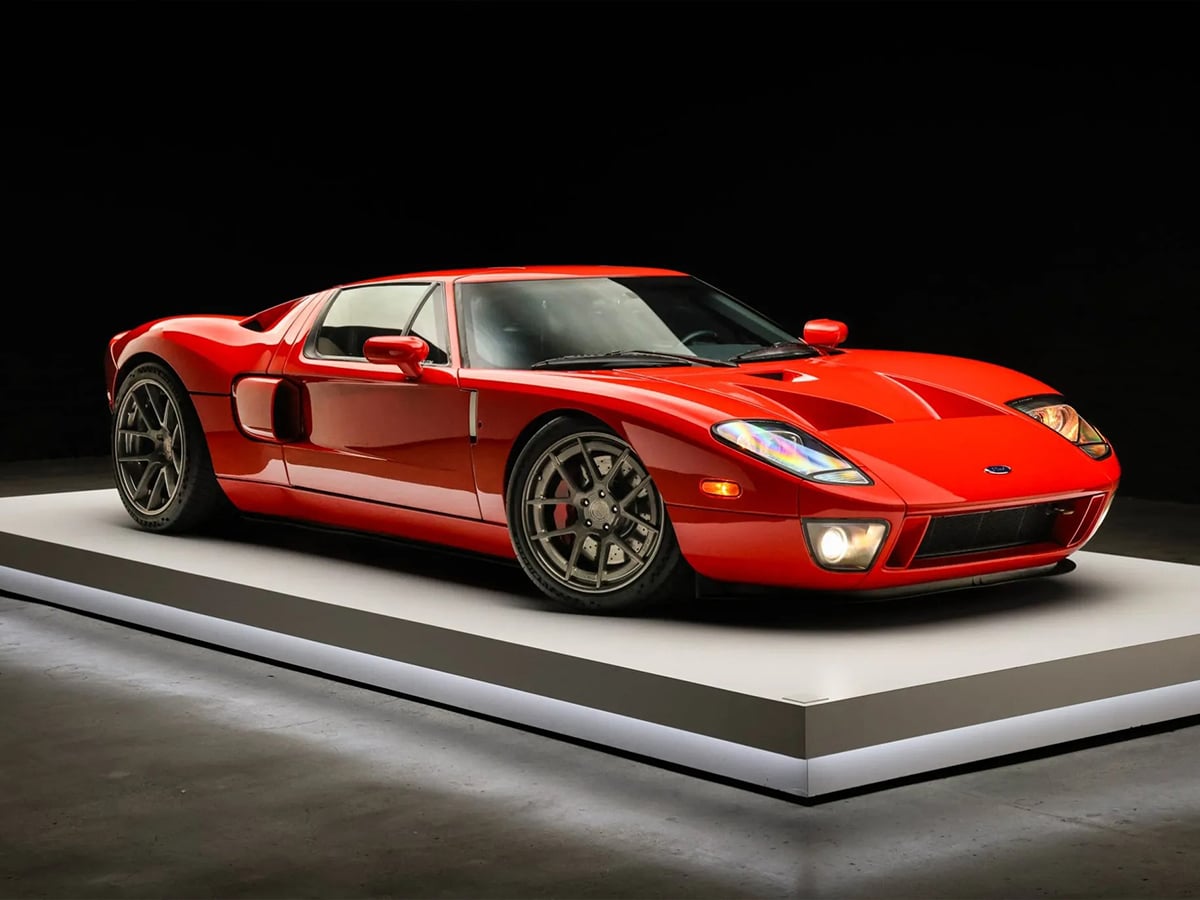 Ex–paul walker 2005 ford gt feature 3