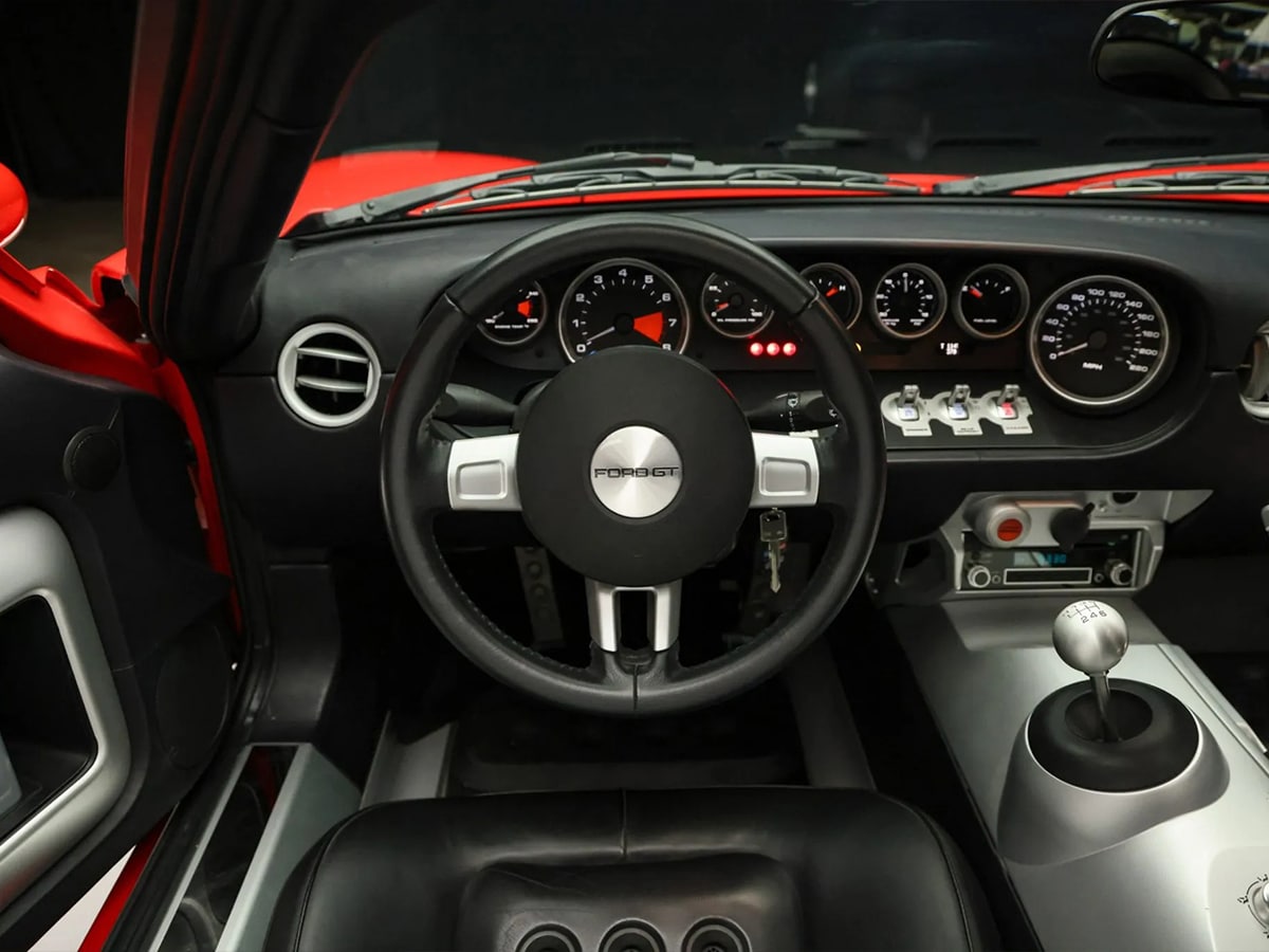 Ex–paul walker 2005 ford gt steering wheel