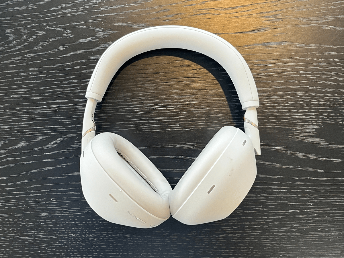 Sony WH-1000XM6 | Image: Dean Blake / Man of Many