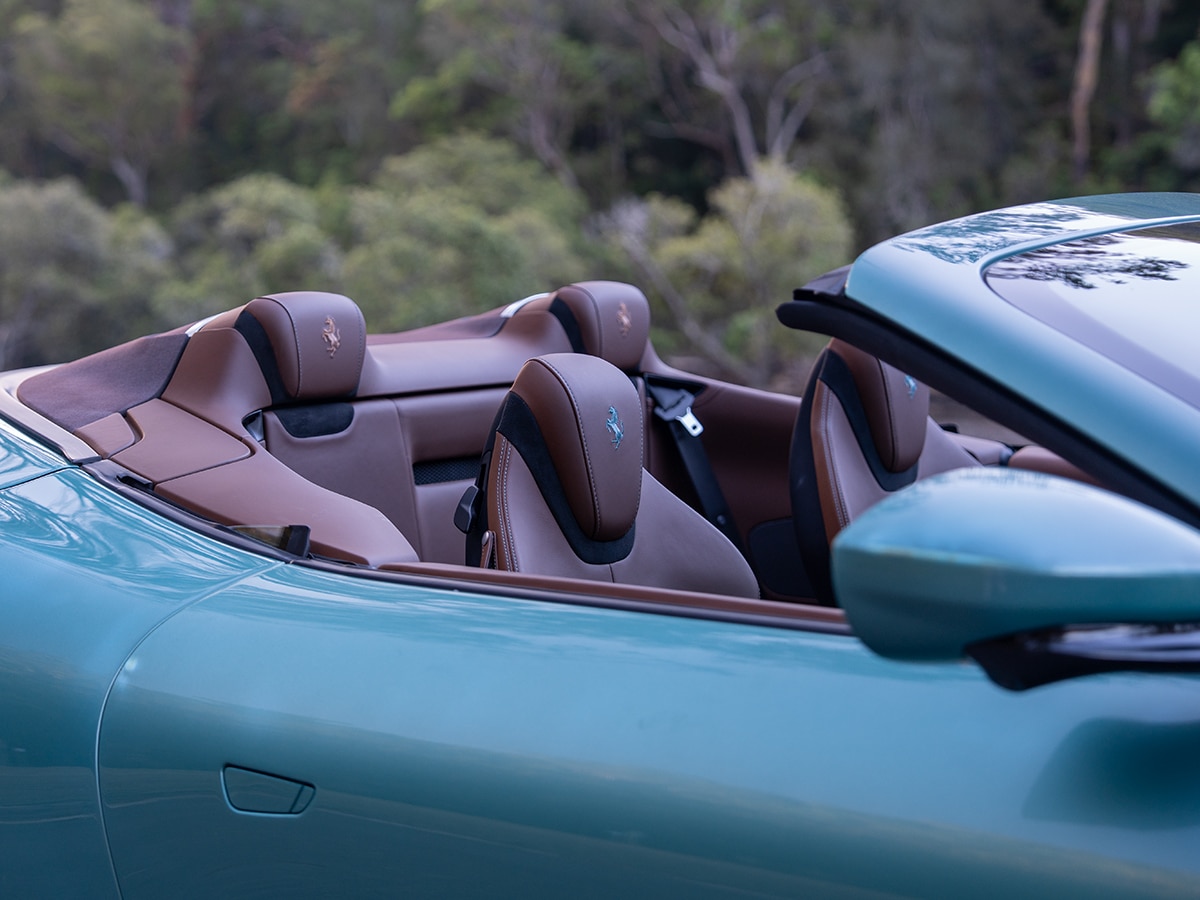 Ferrari roma spider head rests