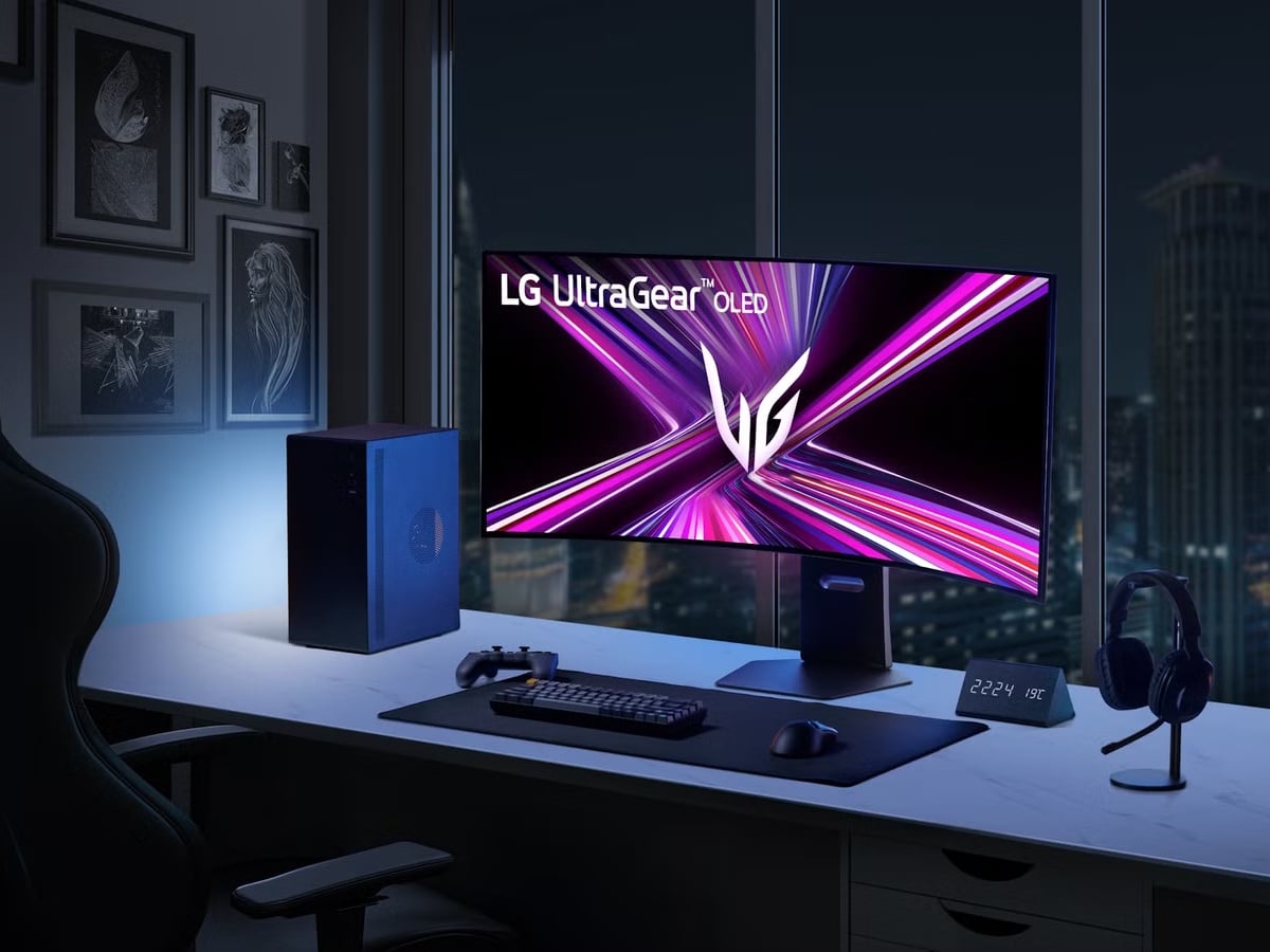 Lg ultragear oled 45gx950a curved gaming monitor 2