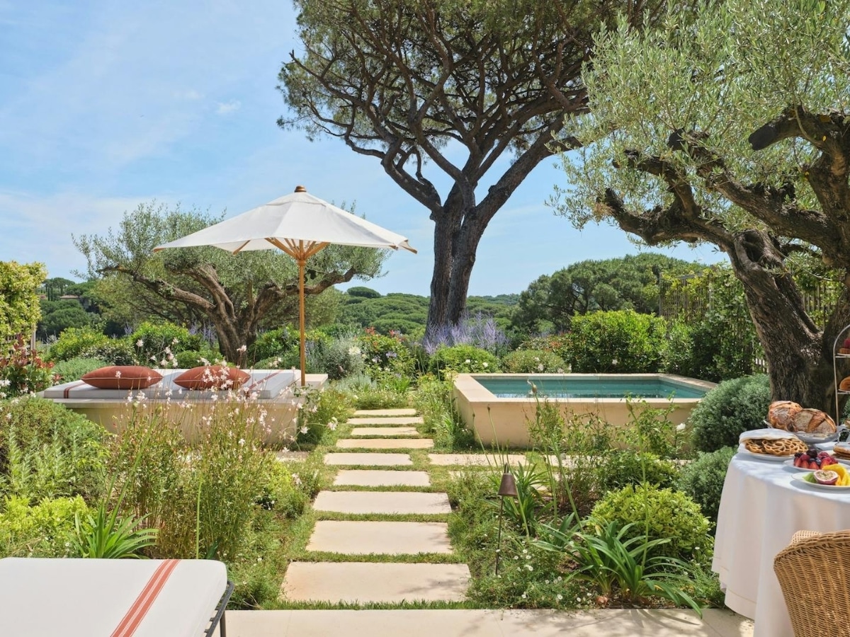 The white lotus season 4 château de la messardière 10