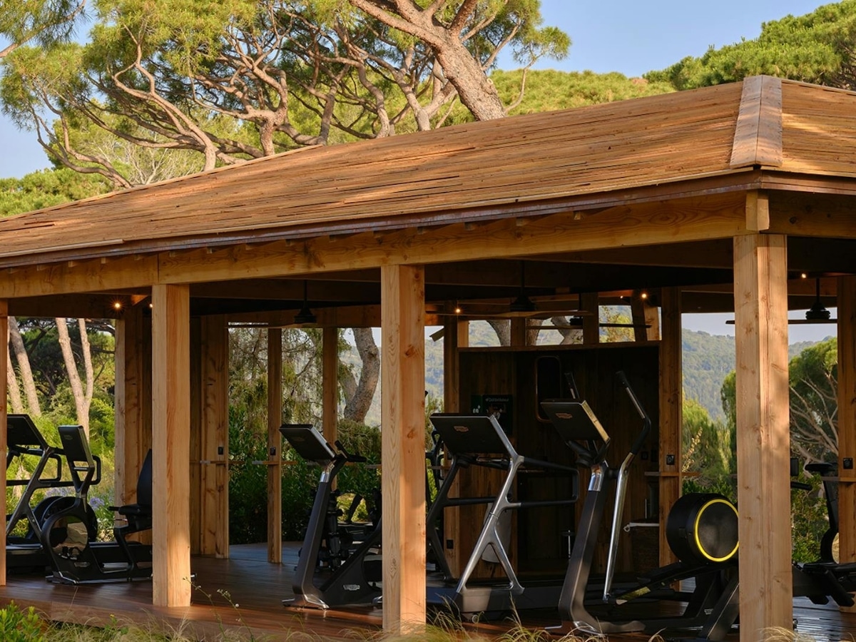 The white lotus season 4 château de la messardière 12