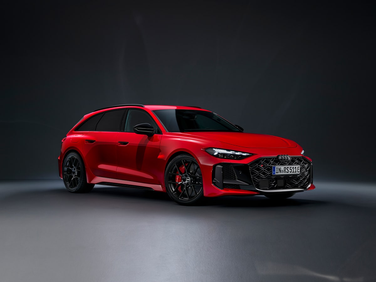 2026 audi rs 5 avant front three quarter