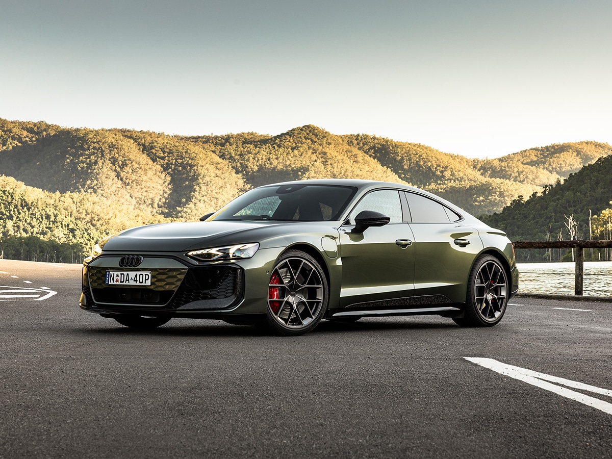 Audi rs e tron gt performance front three quarter