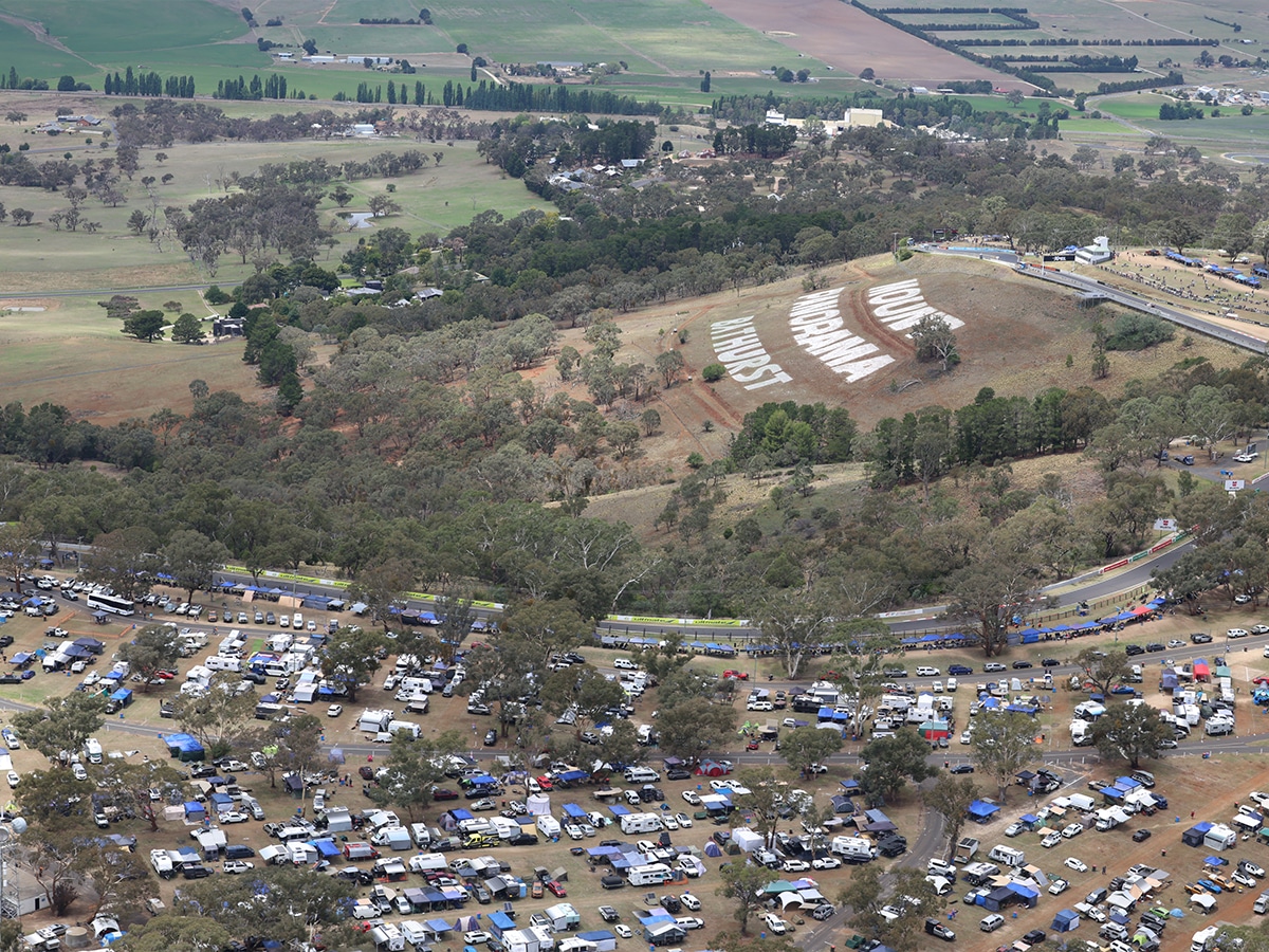 Bathurst 12 hour mount panorama 1