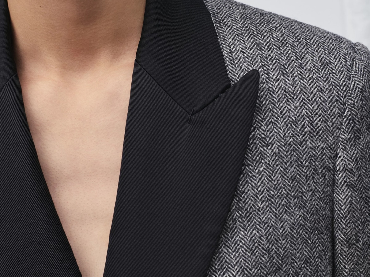 Dior bar jacket lapel