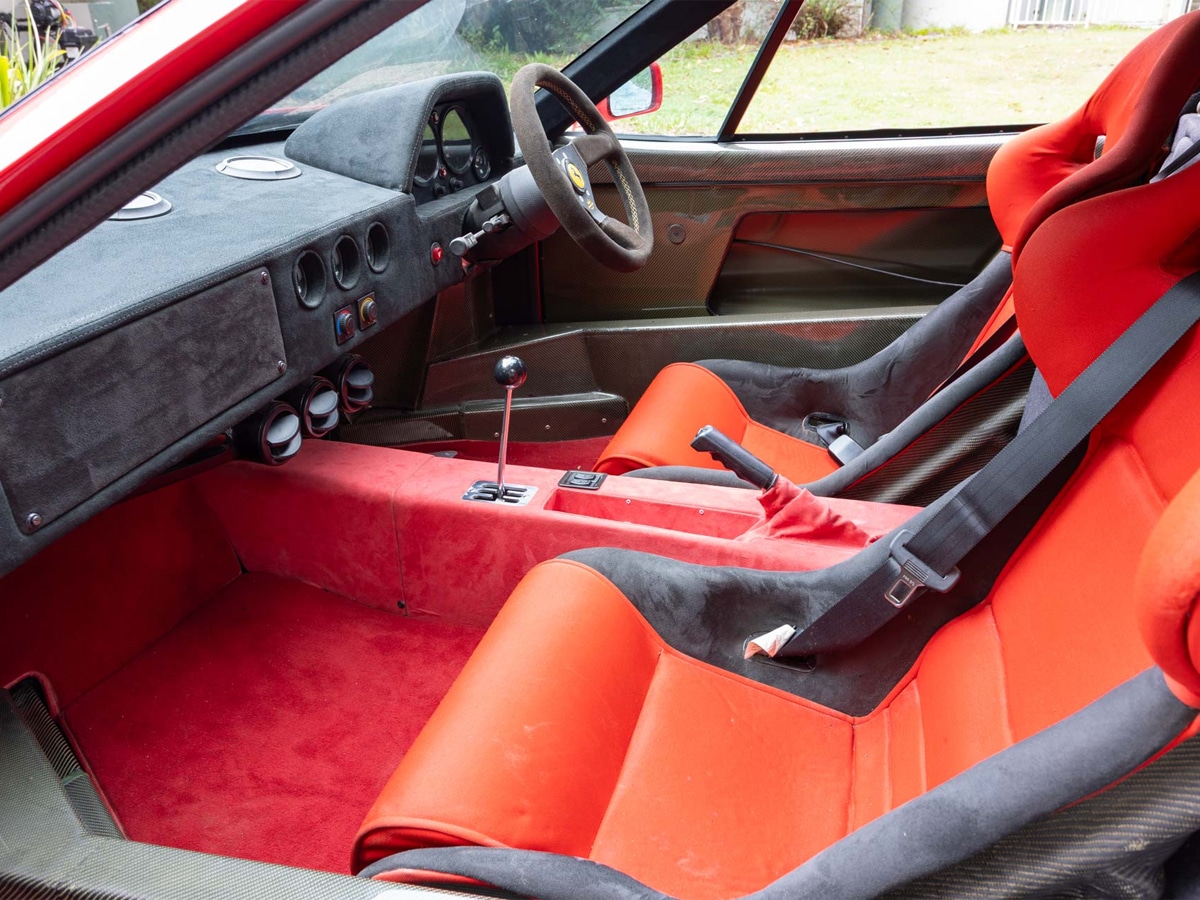 F40 interior 2