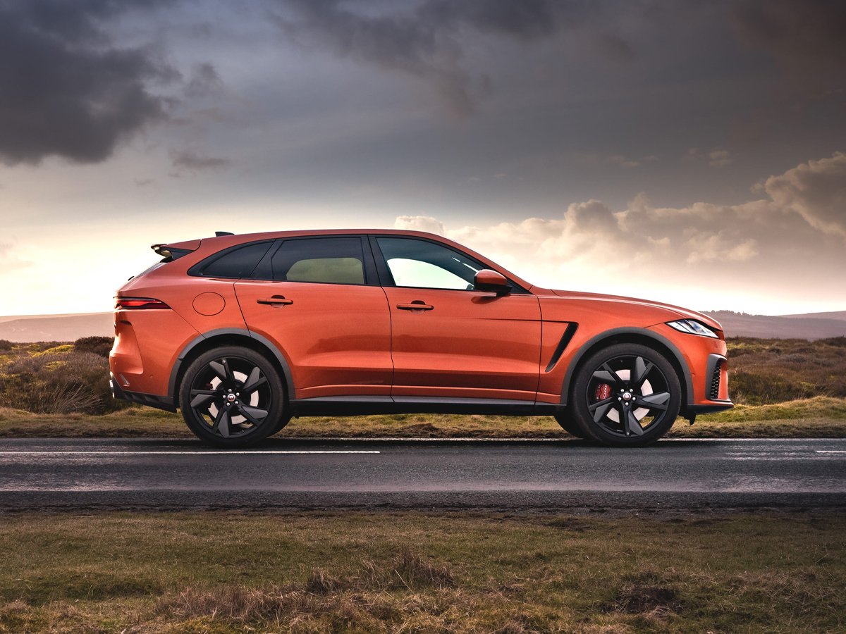 Jaguar f pace svr