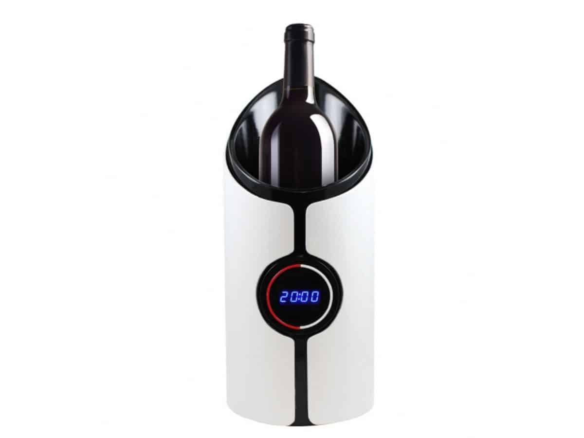 home bar essentials: Sonic decanter