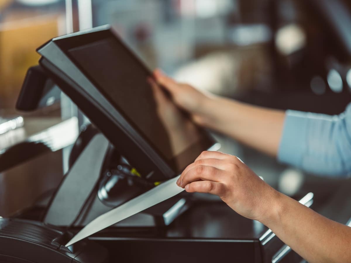 Supermarket checkout unsplash