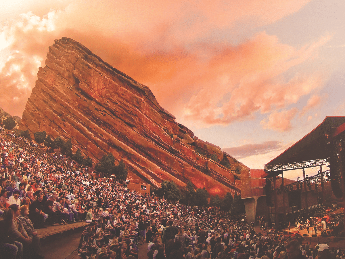 Colorado’s Crowning Glory: Pike’s Peak and the Majesty of the Rockies