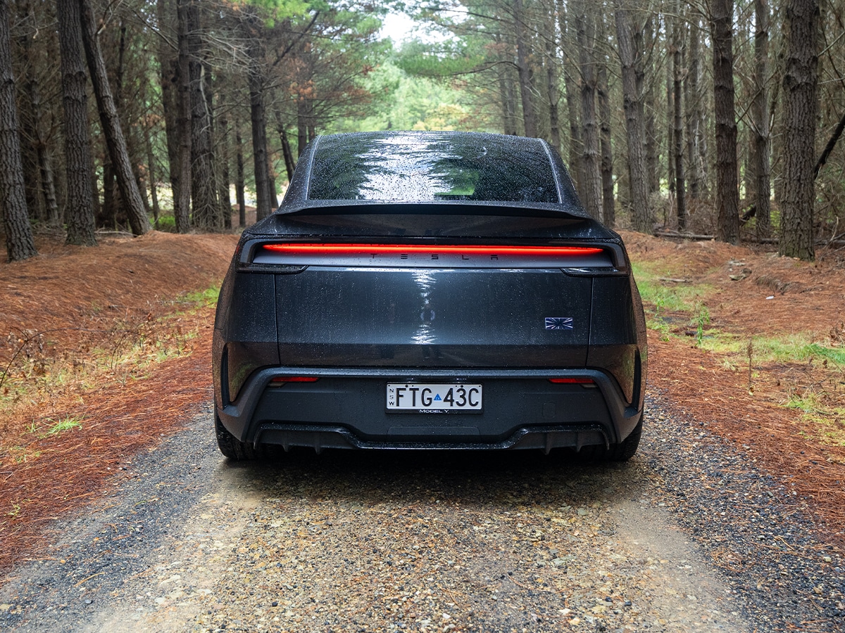 2026 tesla model y performance rear end