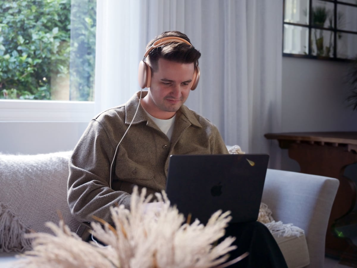 Airpods max 2 on head