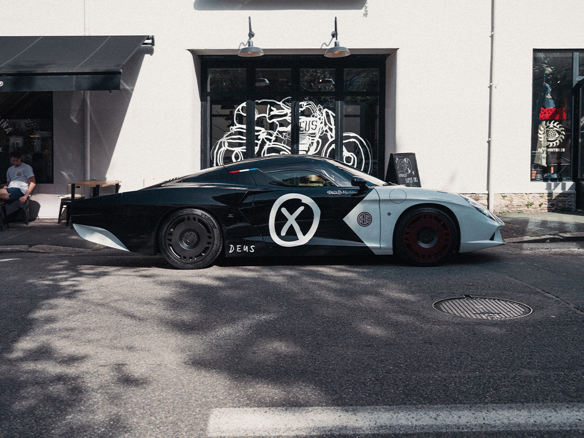 Deus ex machina x zagato agtz twin tail side on