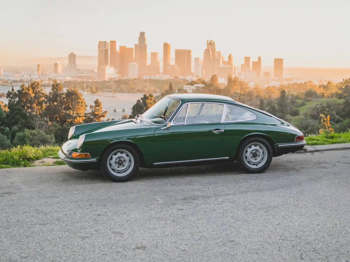 Magnus walker outlaw collection sotheby's auction - 1966 porsche 911