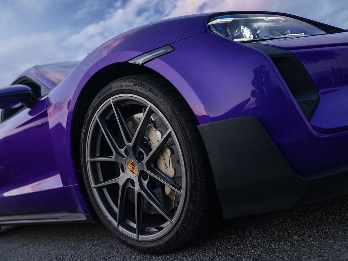 Porsche taycan turbo gt front wheel