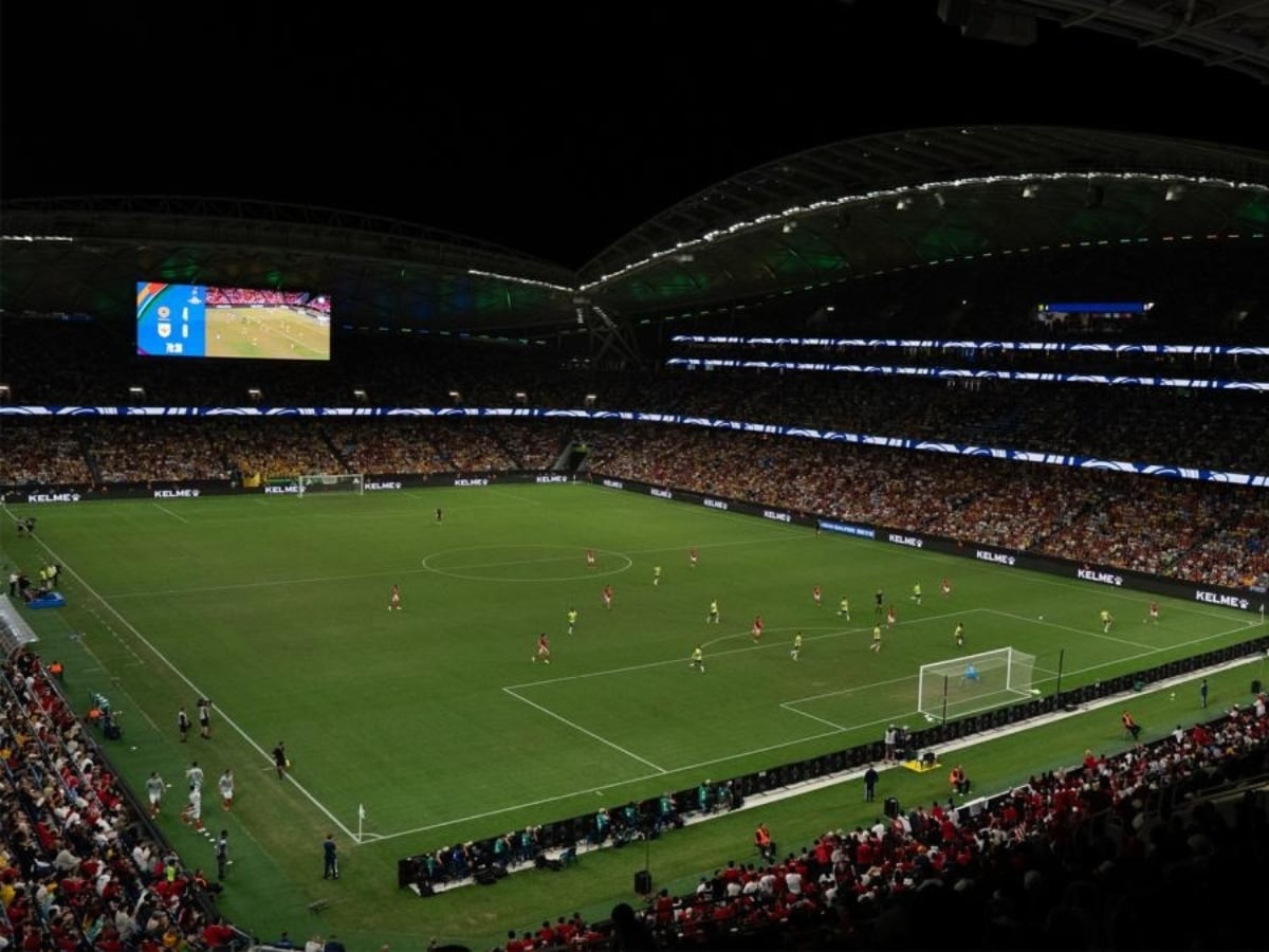 Socceroos vs cameroon c