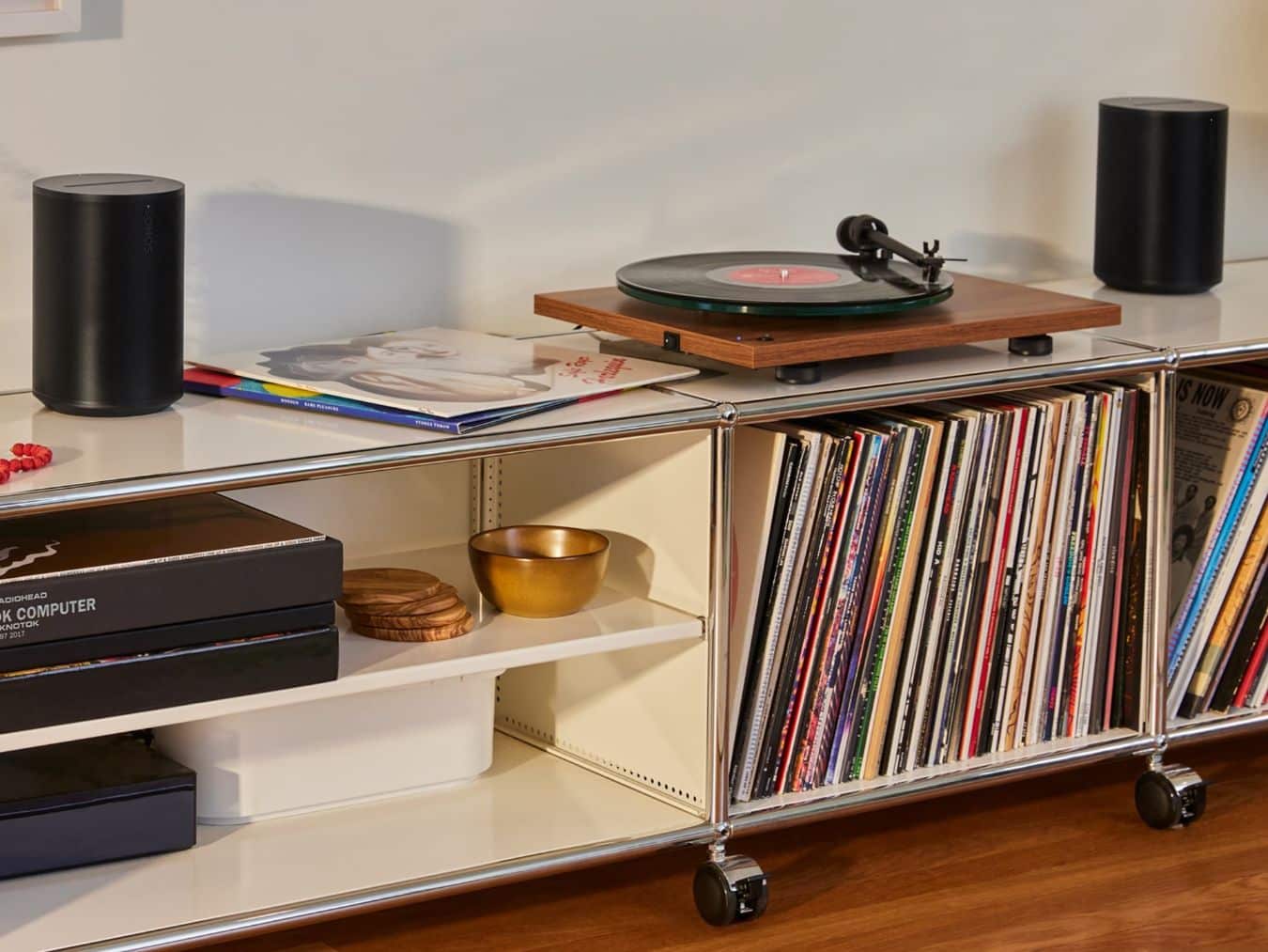 Sonos Unveils First New Speakers Since 2024 With the Play and Era 100 SL