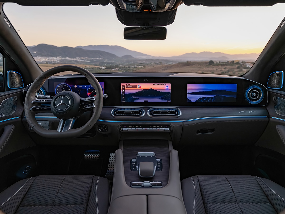 2026 mercedes benz gls dsahboard 2