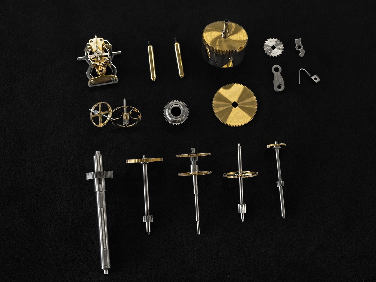 Chopard's beehive table clock parts 2