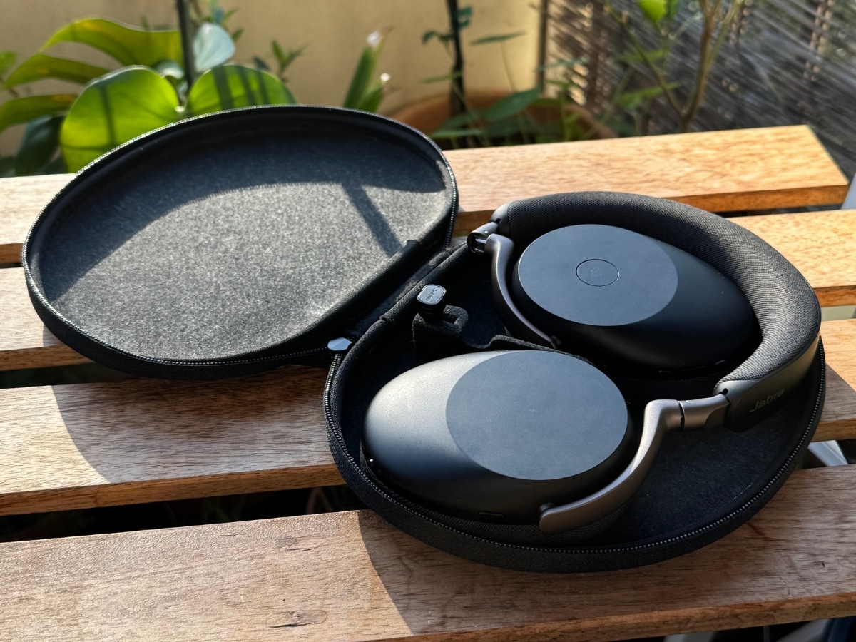 Jabra evolve3 85t images 2