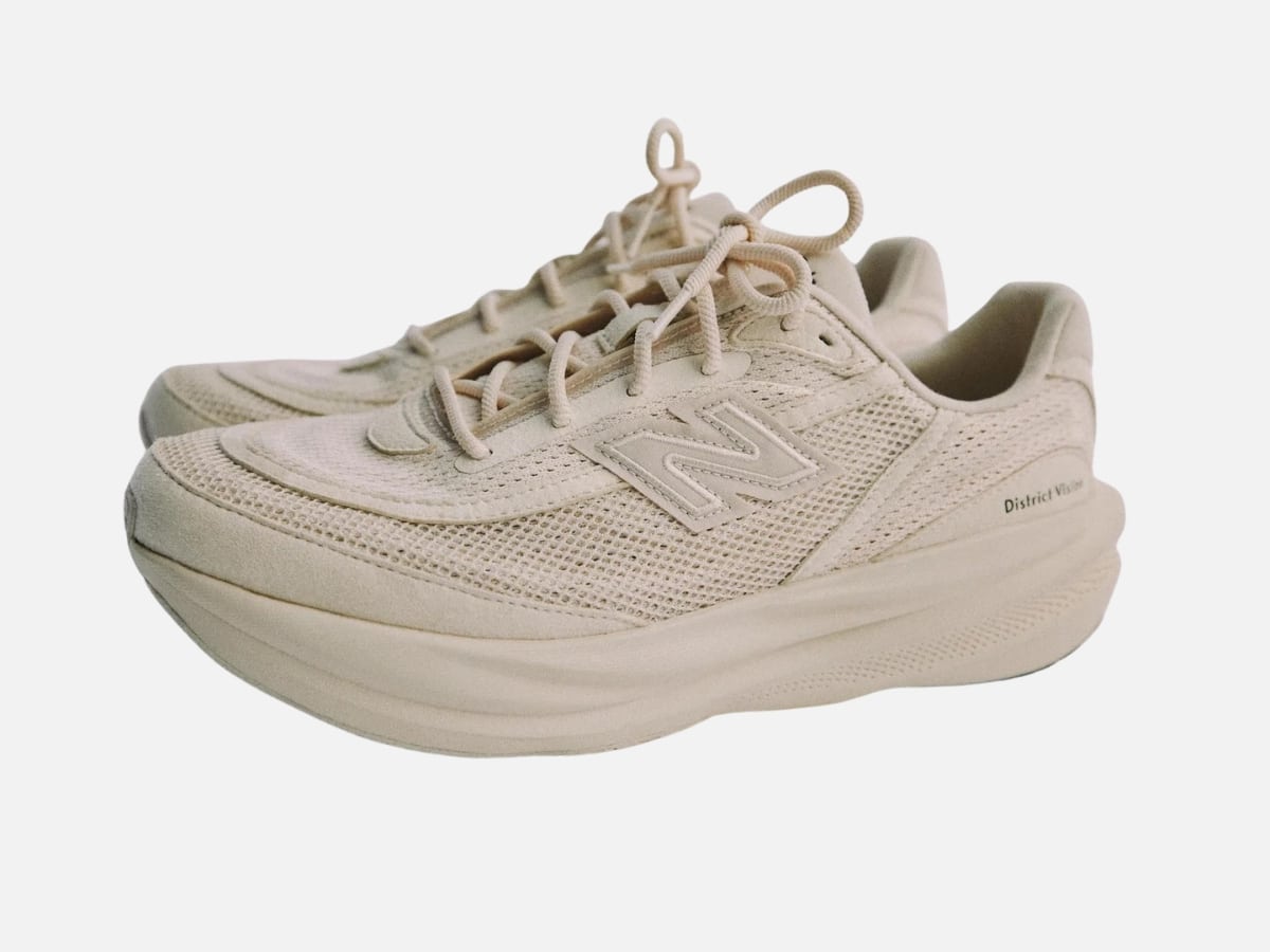 New balance x district vision 1080v15 linen off white 3