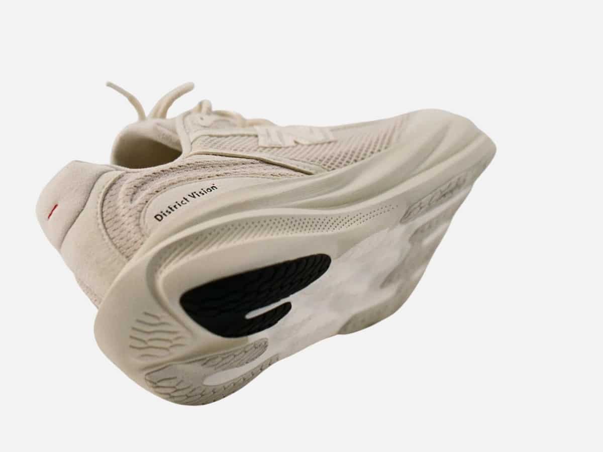 New balance x district vision 1080v15 linen off white 4