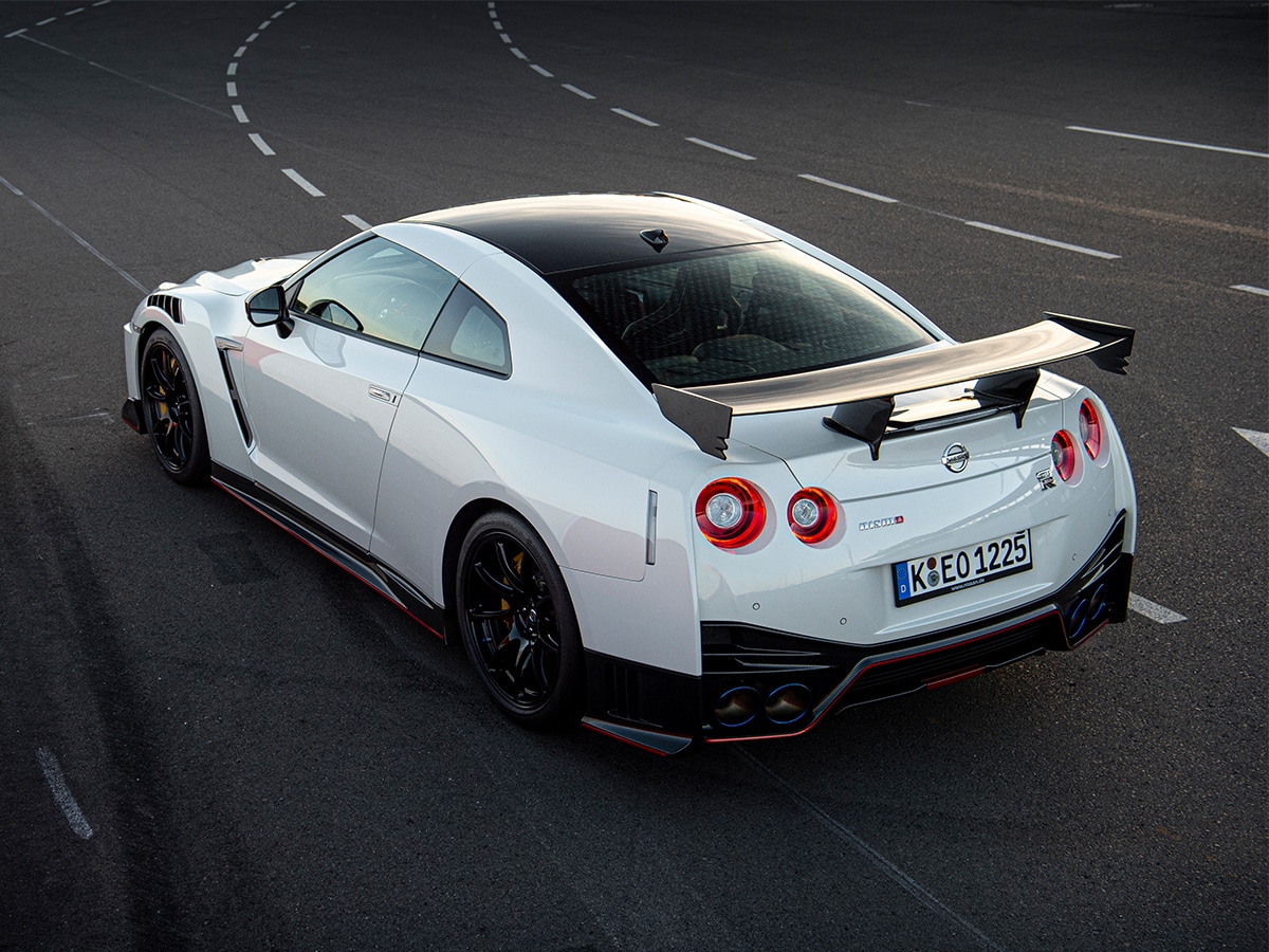 Nissan gt r nismo rear end
