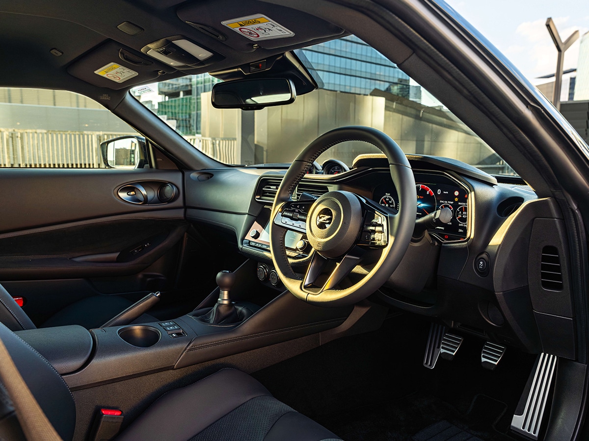 Nissan z heritage editions interior