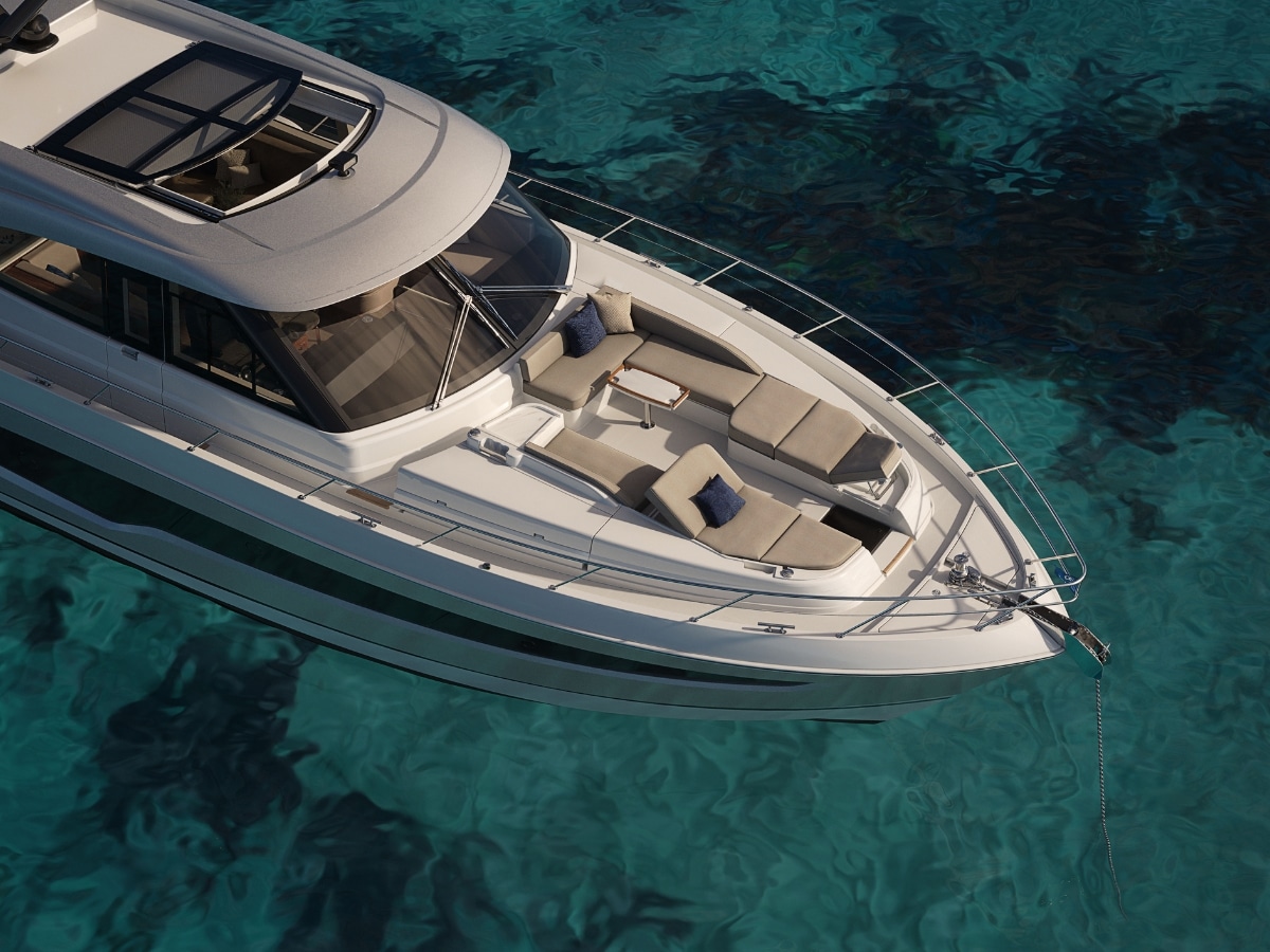 Riviera 6200 sport yacht platinum edition 3