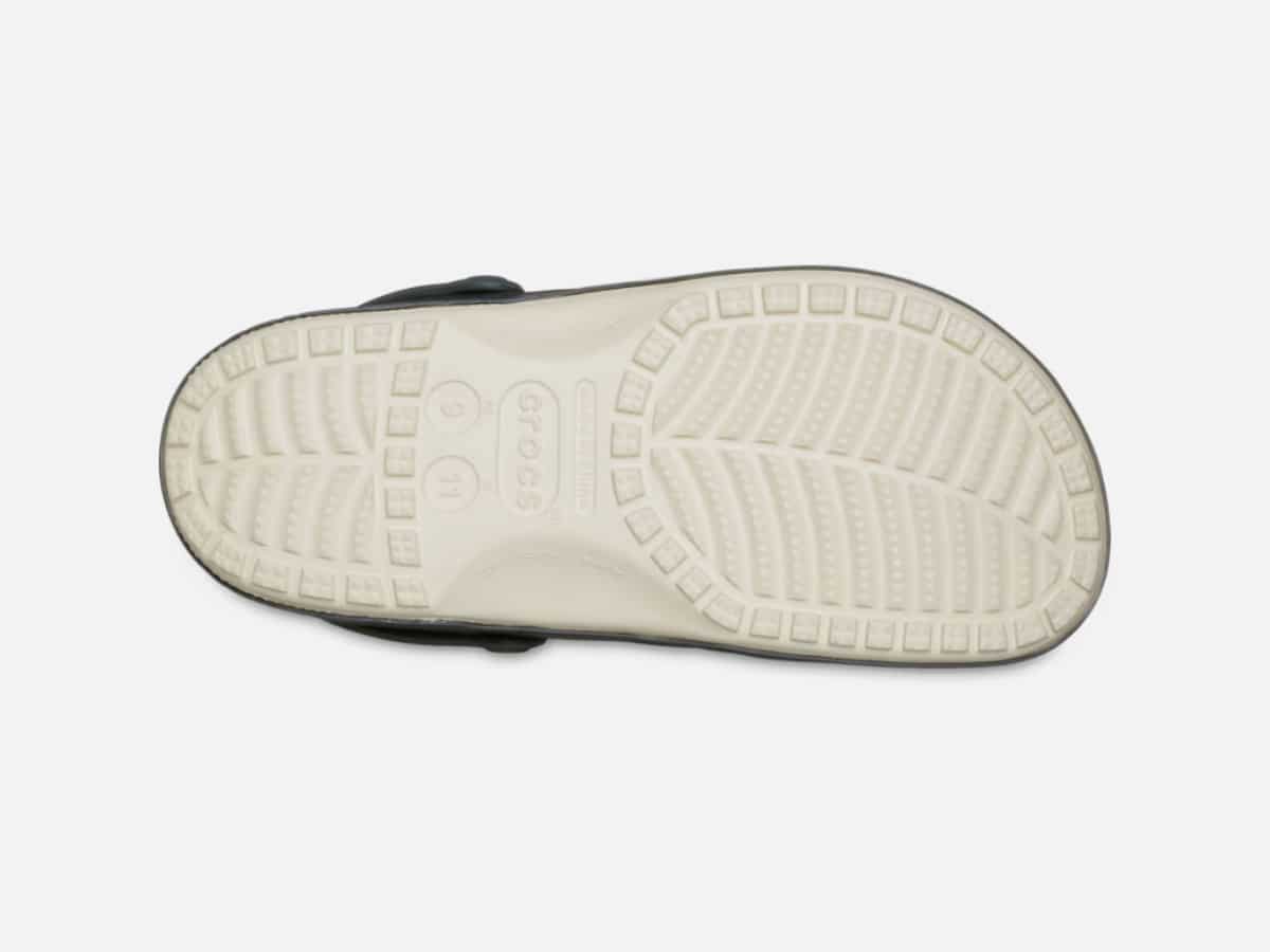 Umbro x crocs classic clog 4