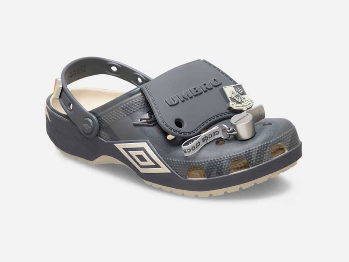 Umbro x crocs classic clog 5