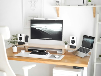 How to Build the Ultimate Home Office Setup to Work From Home (WFH) Like a Pro