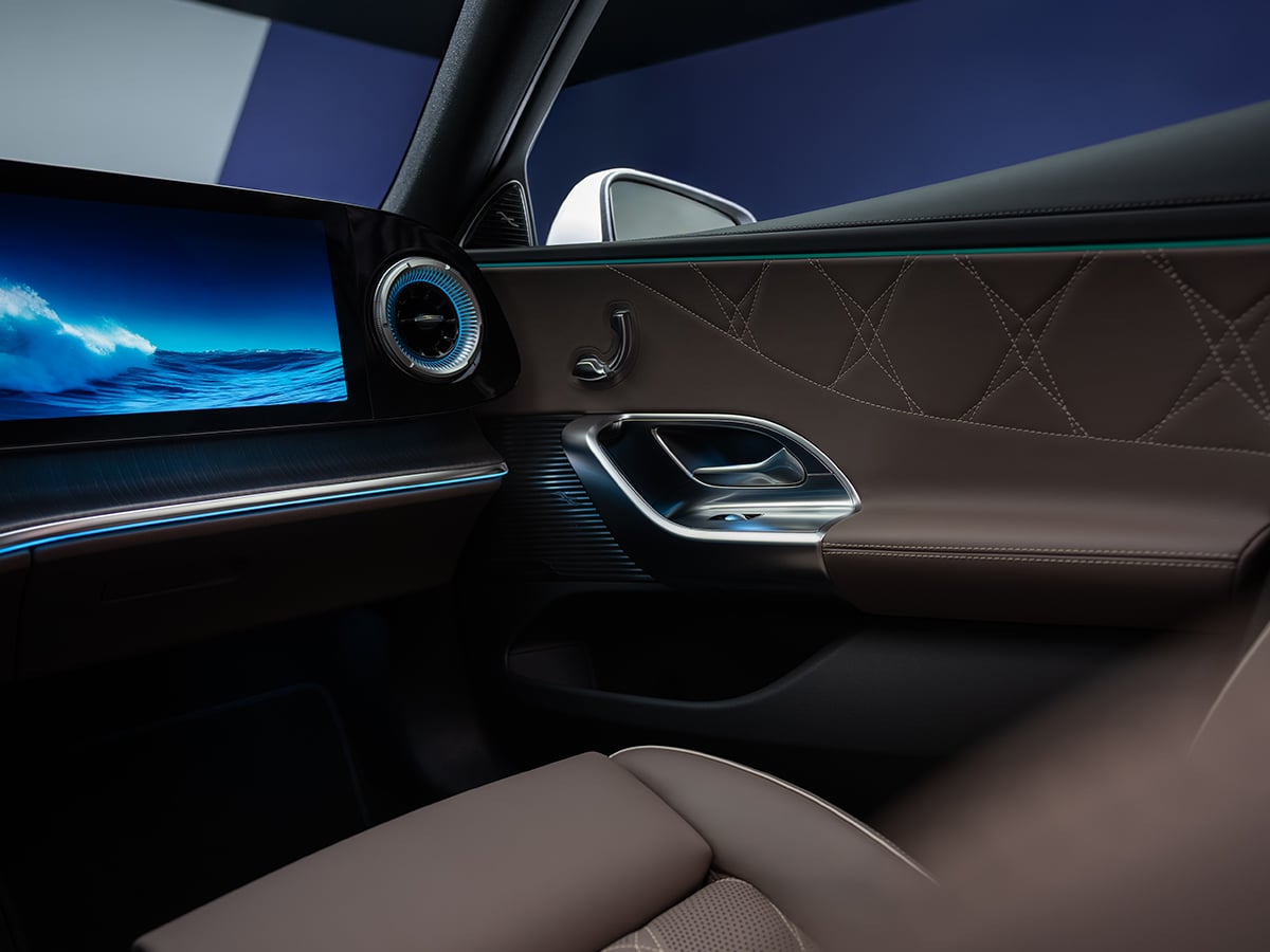 All new electric c class door and vent