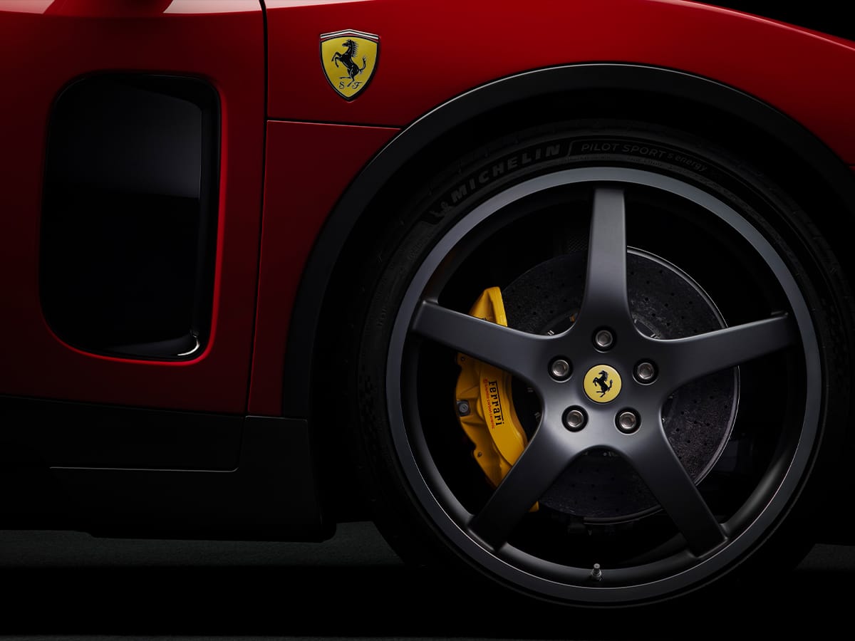 Ferrari luce interior side vent