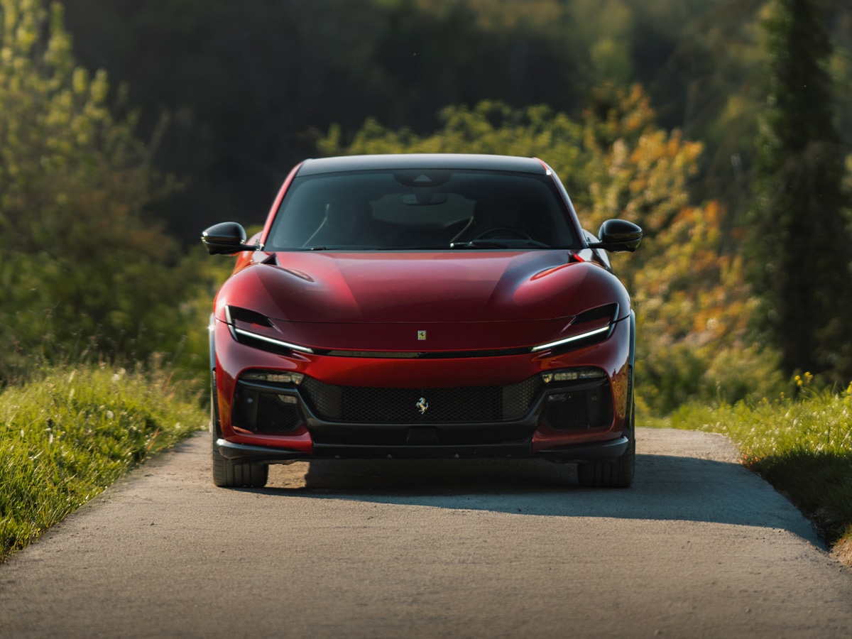 Ferrari purosangue handling speciale front end