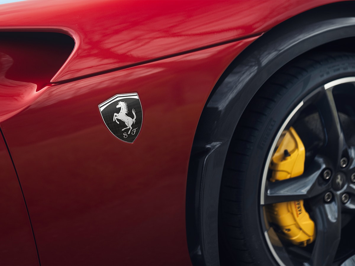 Ferrari purosangue handling speciale front fender badge