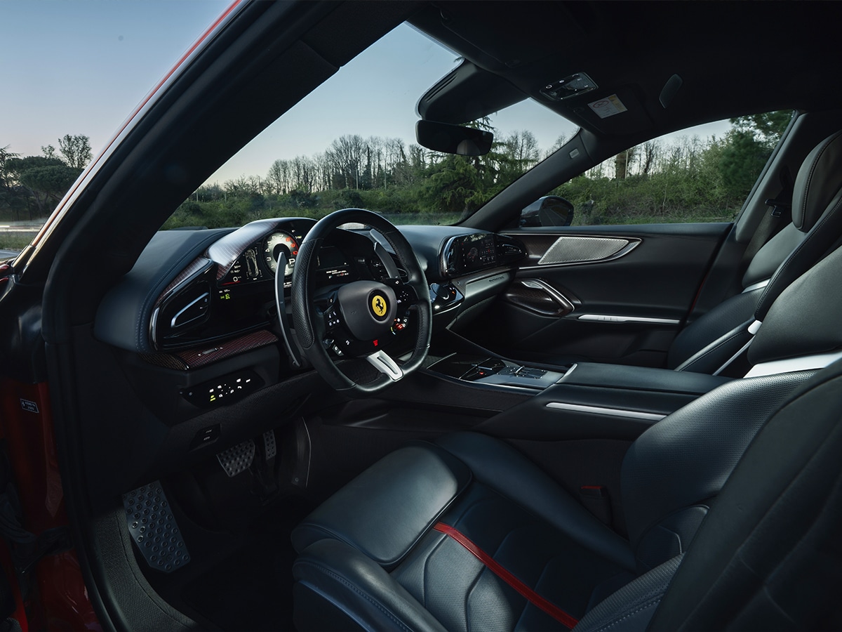 Ferrari purosangue handling speciale interior 2