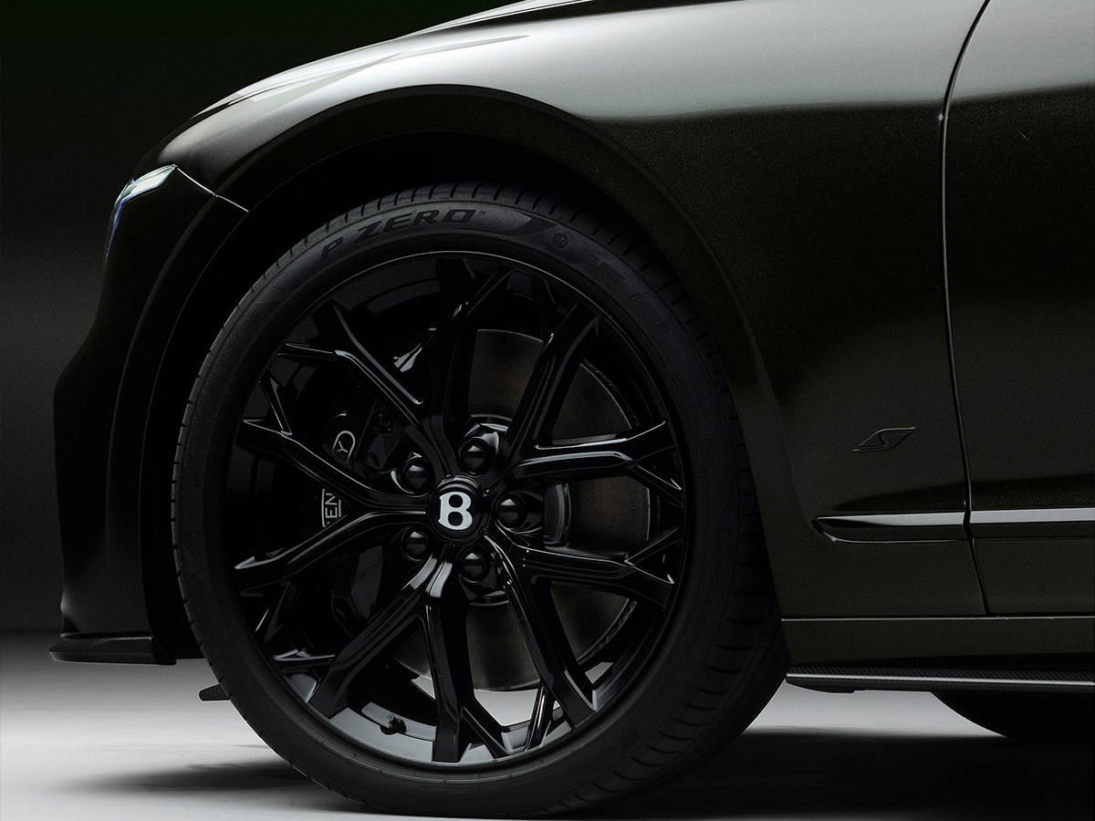 2026 bentley flying spur s front wheel