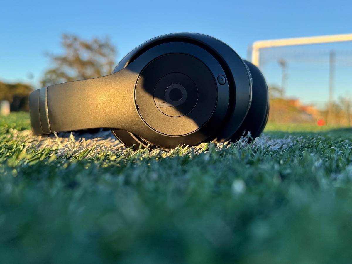 Beats studio pro headphones review 10