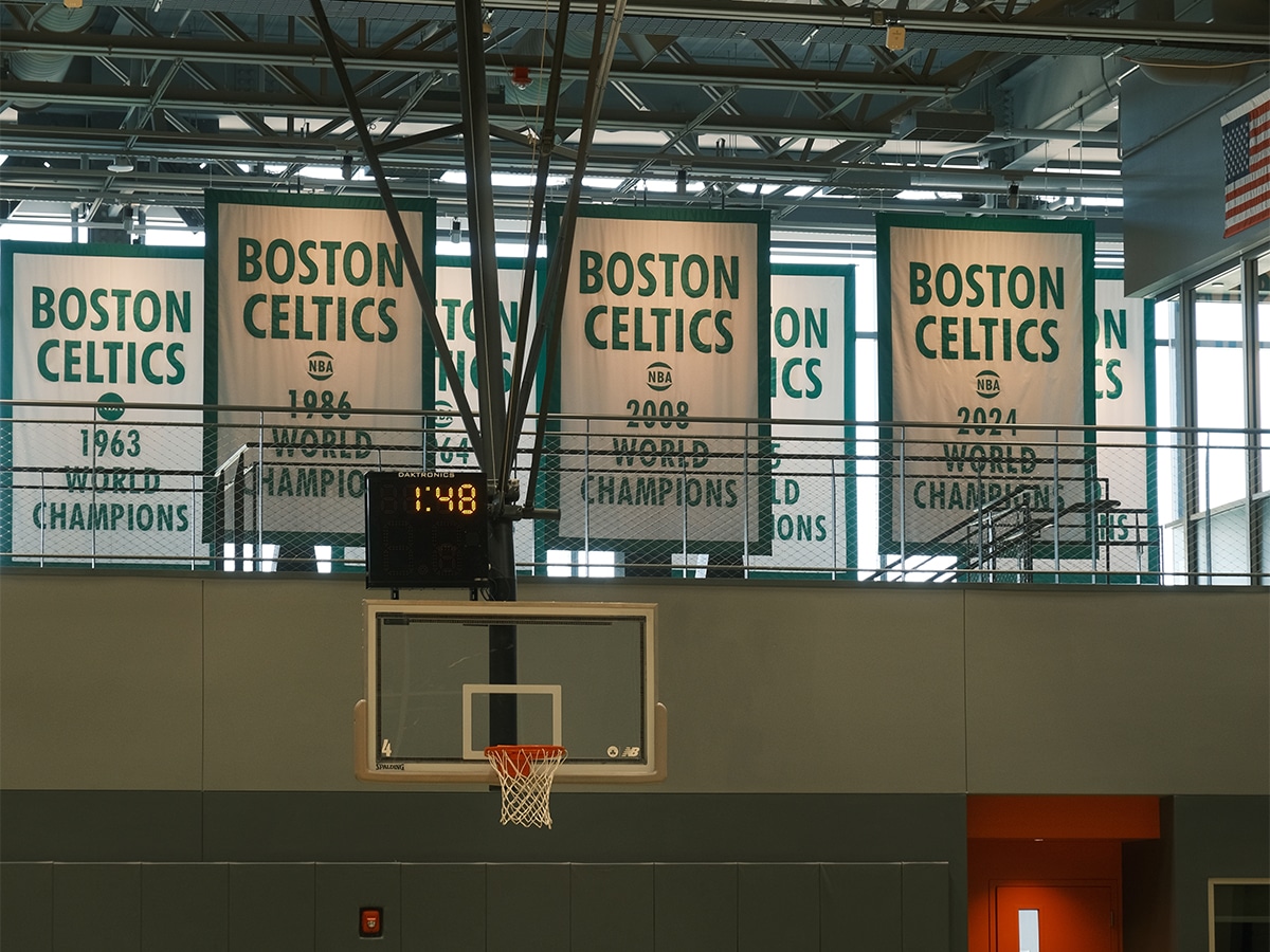 Inside boston celtics practice facility 0002 dscf9844