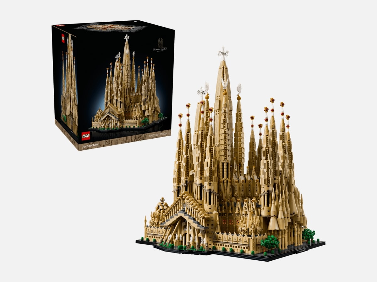 Lego architecture sagrada família 1