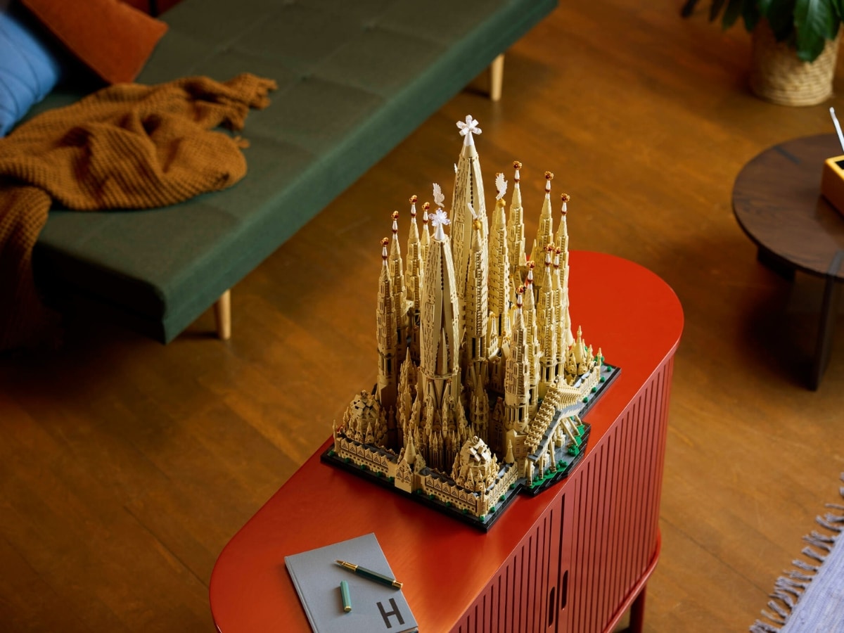 Lego architecture sagrada família 14