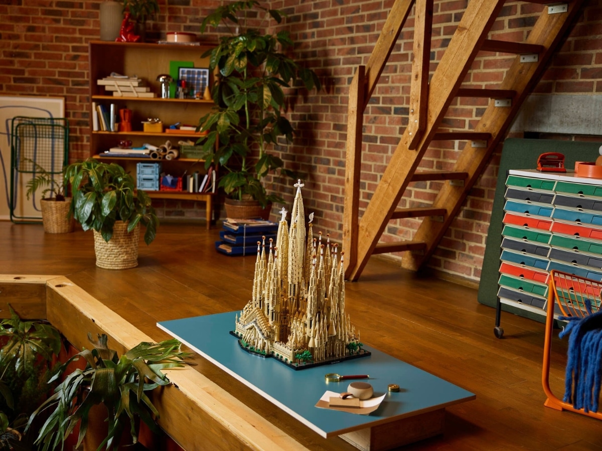 Lego architecture sagrada família 4
