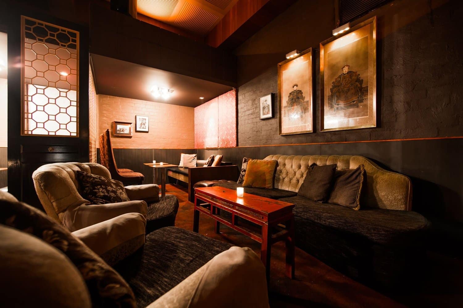 Interior of Manchuria bar in Melbourne Chinatown