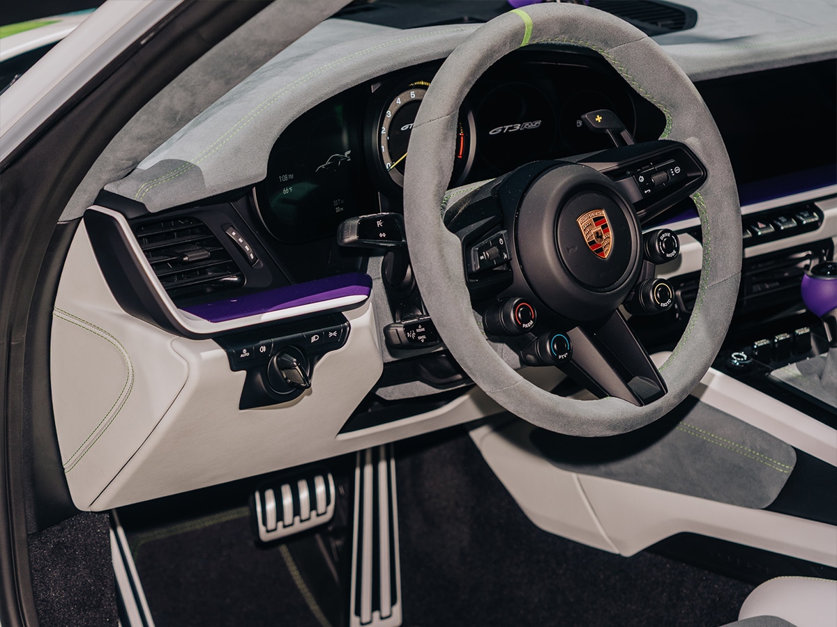 Porsche 911 gt3 rs buzz lightyear interior dashboard