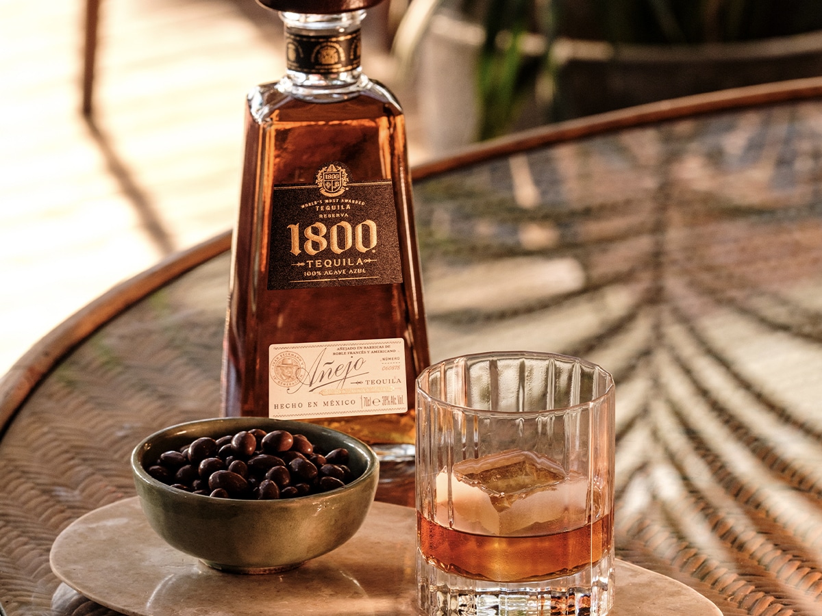 1800 tequila - old fashioned 0002 1800 anejo 127 retouched