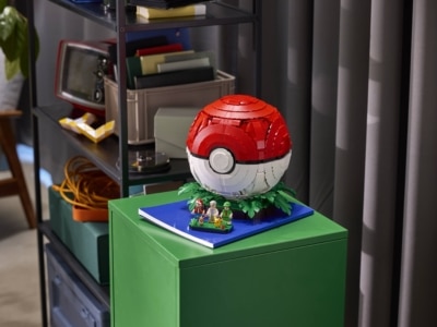 LEGO's $430 Pokémon Poké Ball Is Hiding Professor Oak's Lab Inside